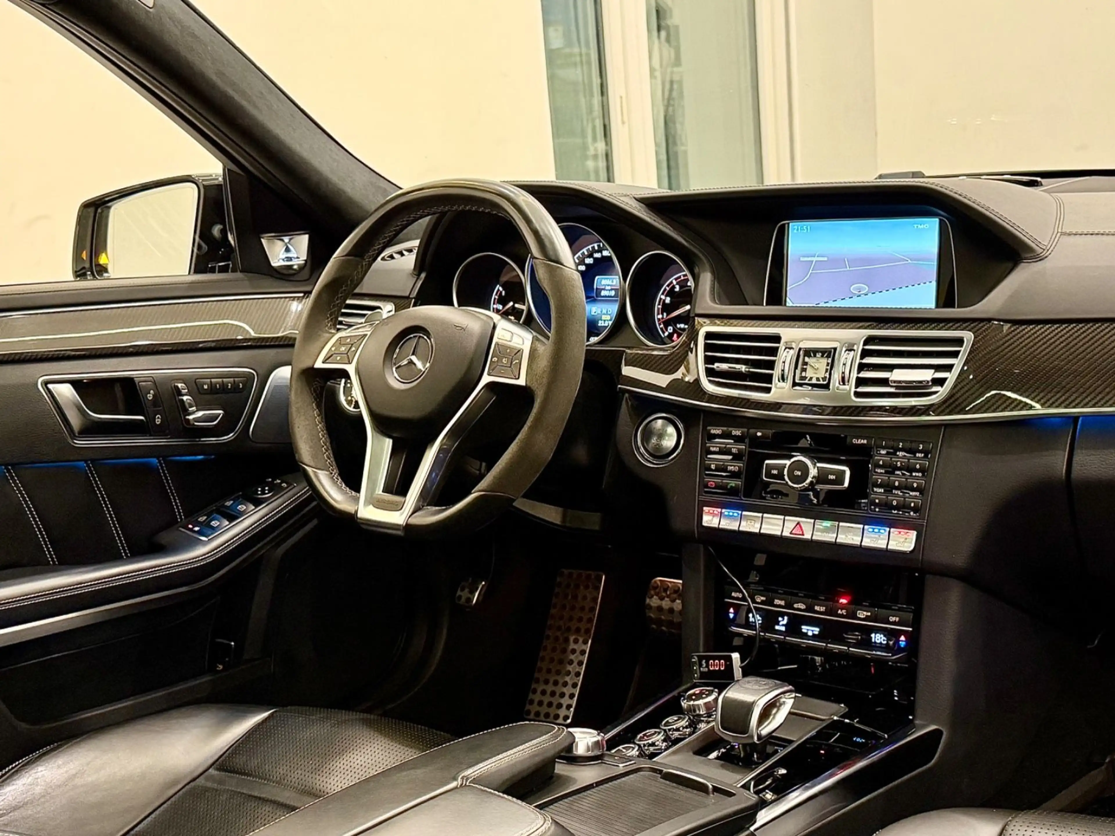 Mercedes-Benz E 63 AMG S 4Matic Keramik/B&O/Carbon/Pano/360* — photo 10