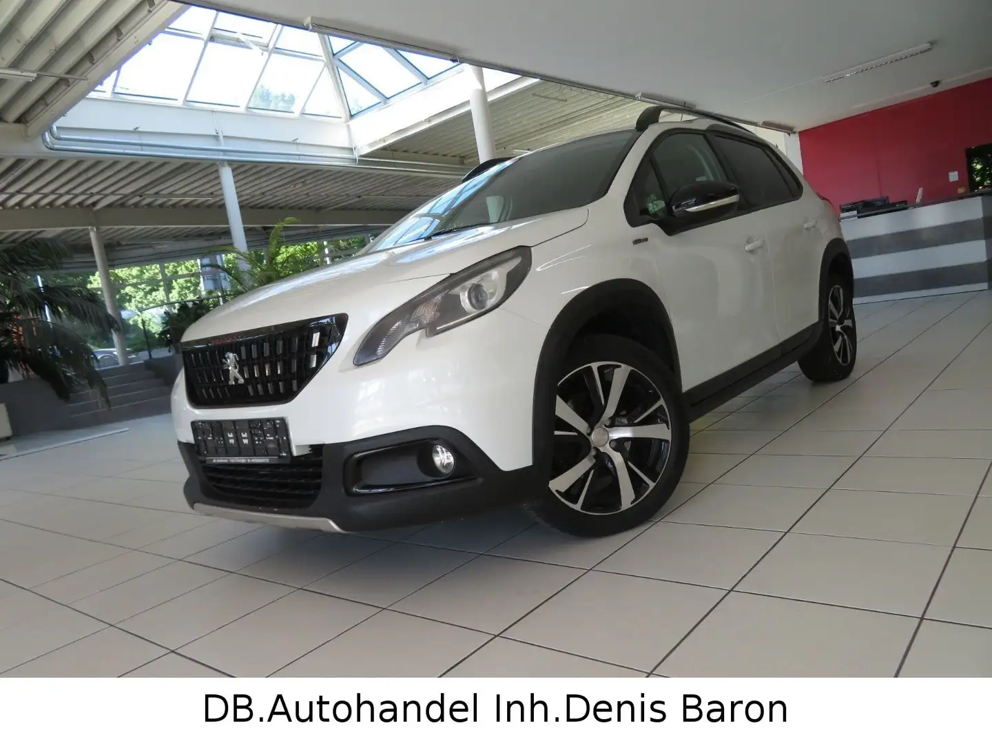 Peugeot 2008 Allure GT Line Autm. Navi Leder SHZ PDC Weiß - 1