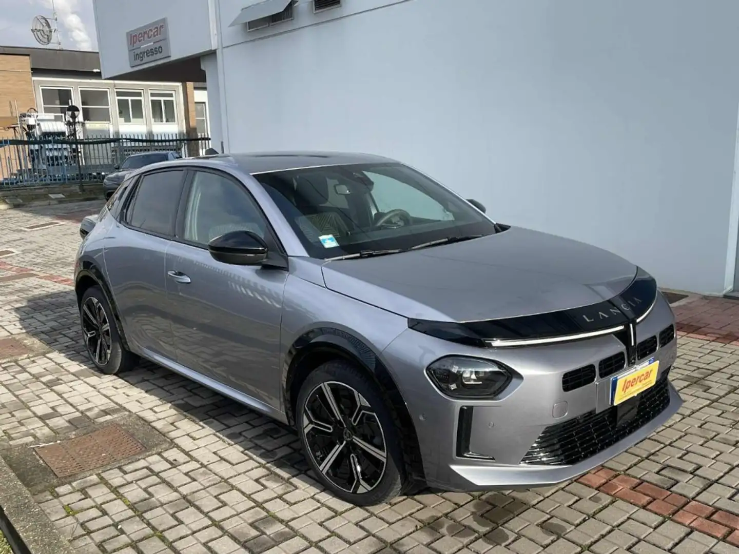 Lancia Ypsilon Hybrid e-DCT LX PREZZO PROMO Gris - 2