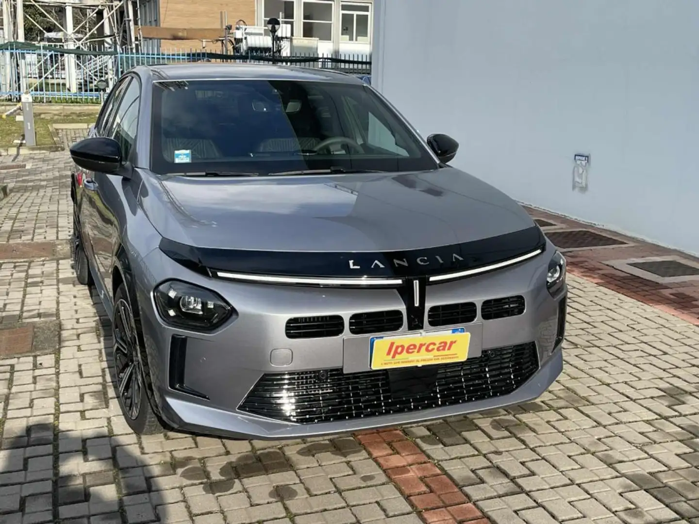 Lancia Ypsilon Hybrid e-DCT LX PREZZO PROMO Gris - 1