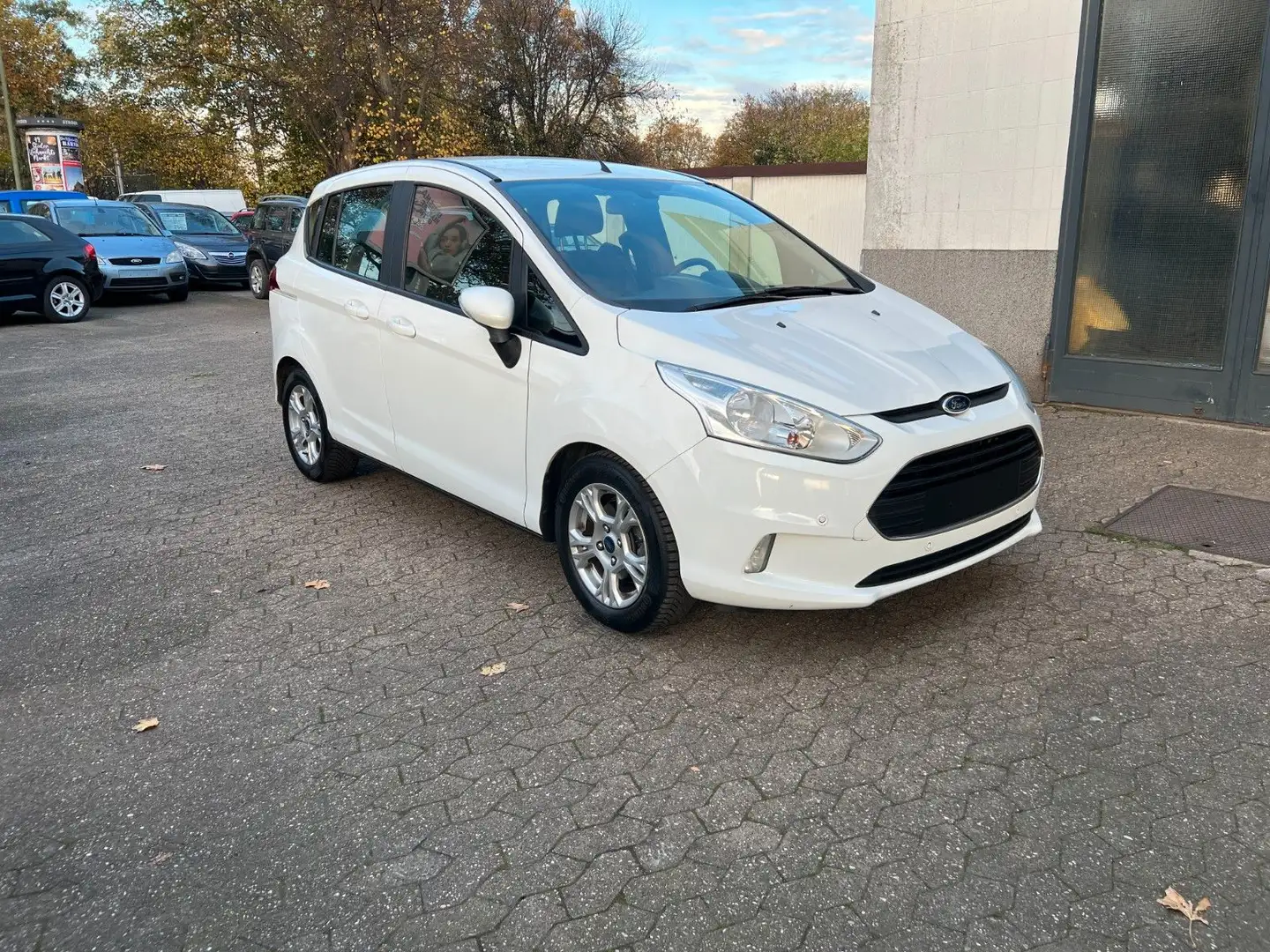 Ford B-Max B-MAX Sync Edition Klima-E Fenster-ABS-ASR Blanc - 1