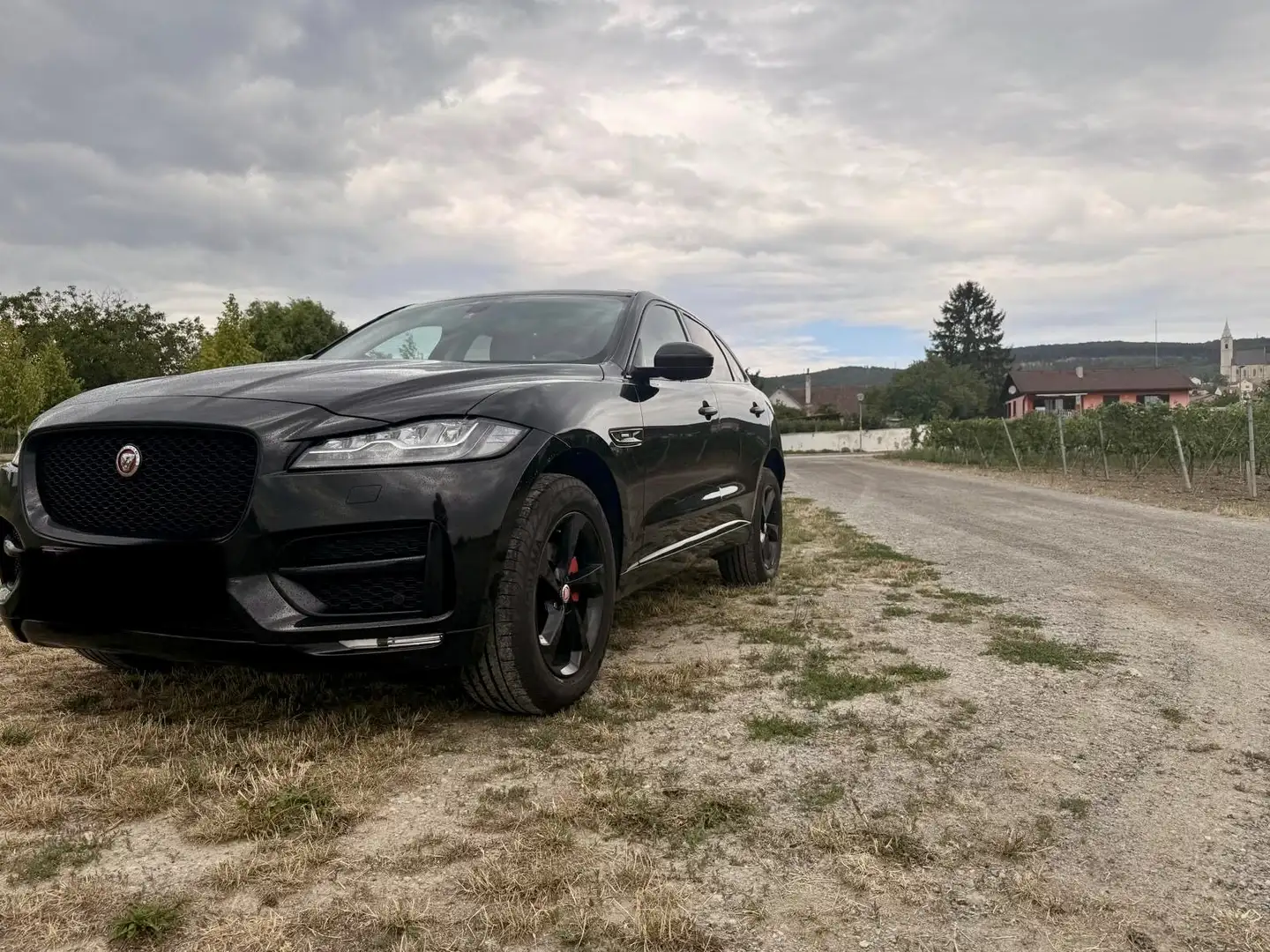 Jaguar F-Pace 20d AWD R-Sport Aut. - 1