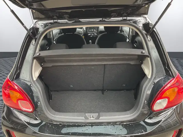 Mitsubishi Space Star view 10