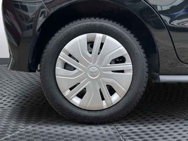 Mitsubishi Space Star view 9