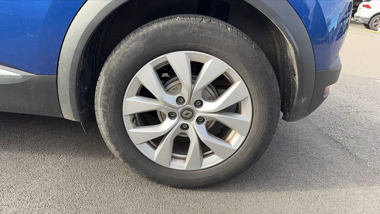 Renault Captur — photo 19