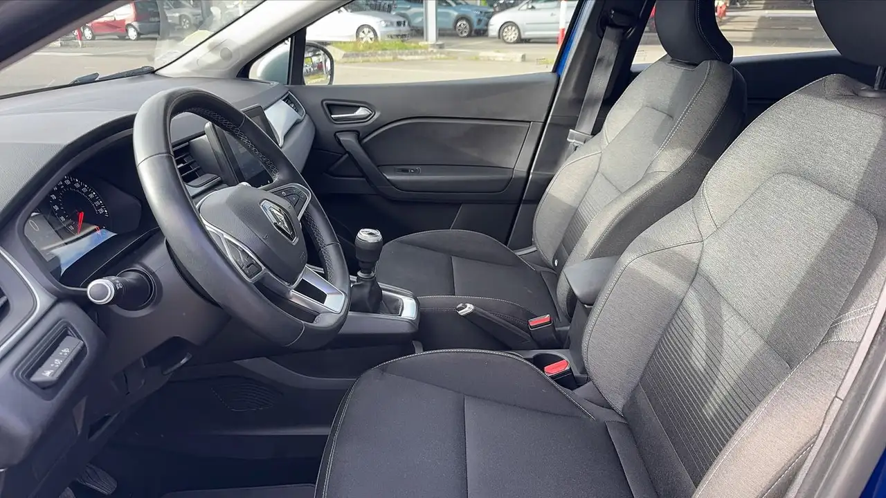 Renault Captur — photo 27