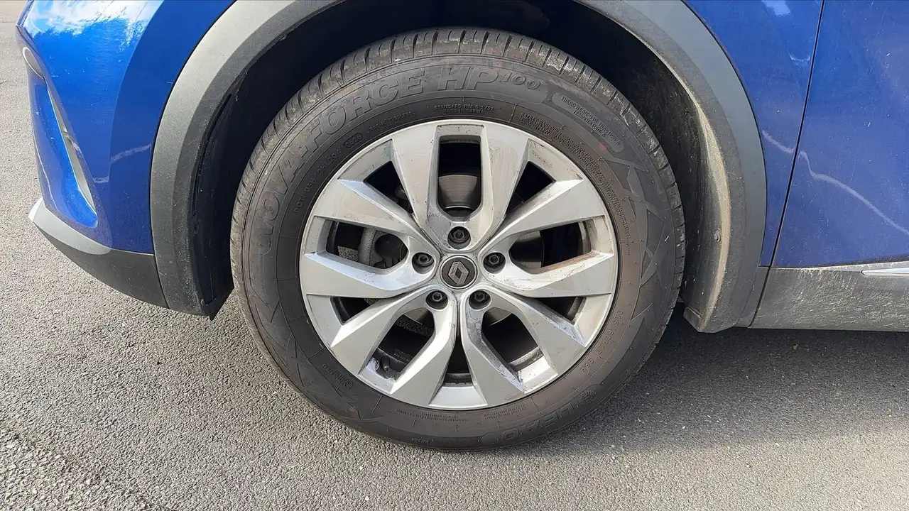 Renault Captur — photo 18
