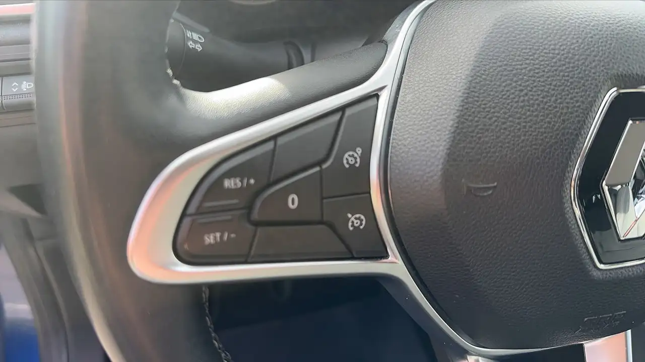 Renault Captur — photo 26