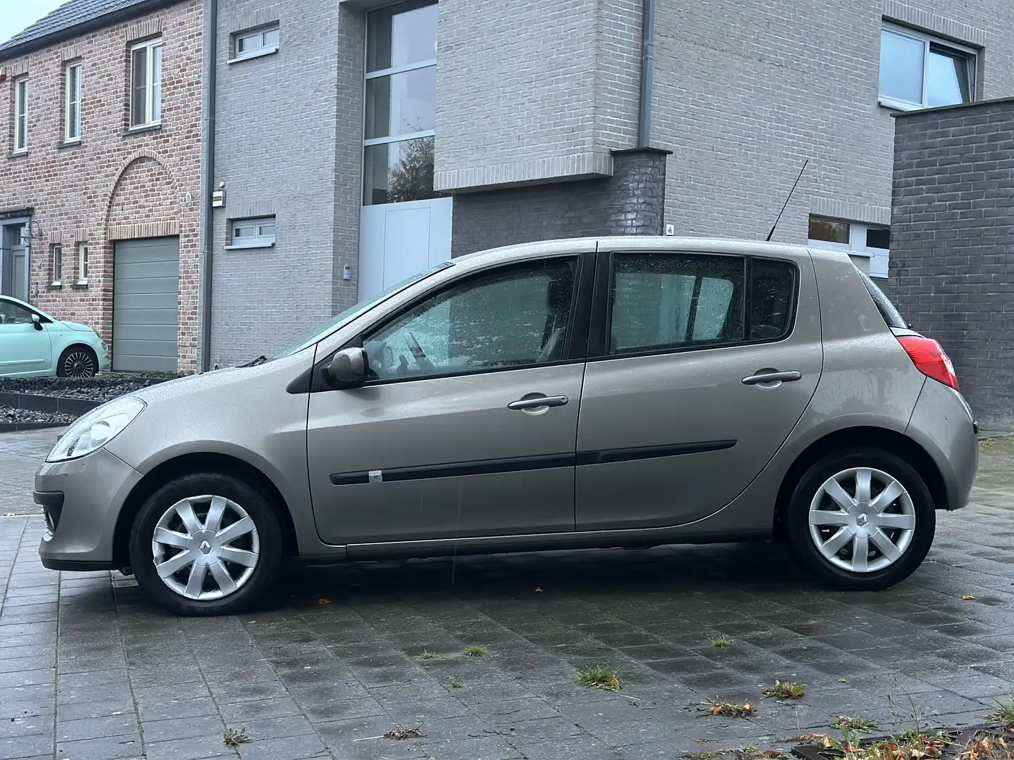 Renault Clio 1.6i 16v Privilège Bronze - 2