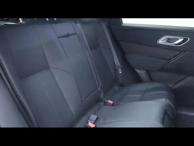 Land Rover Range Rover Velar view 14