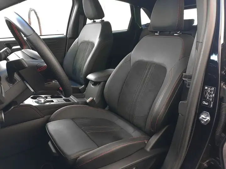 Ford Kuga 2024, foto 24