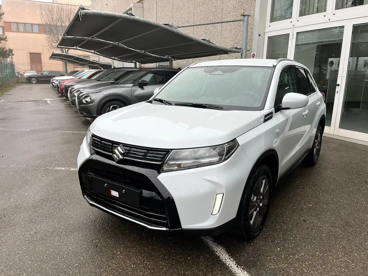 Suzuki Vitara 1.4h Cool+ 4wd allgrip KM 0 Bianco - 2