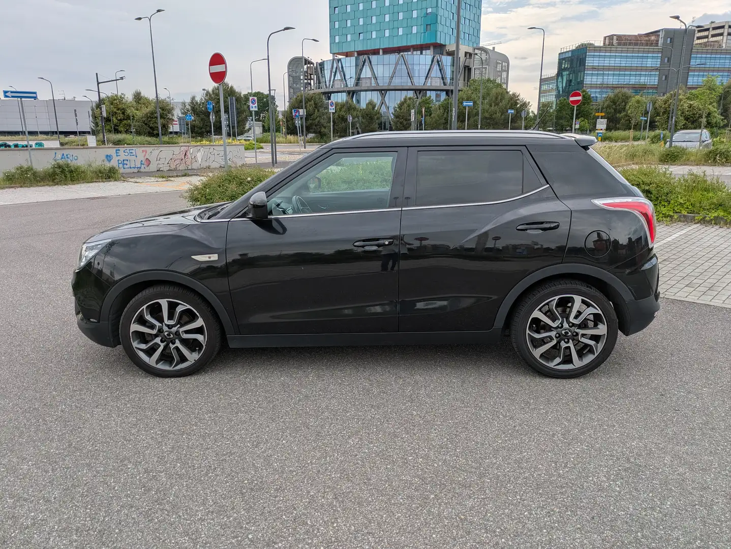 SsangYong Tivoli Tivoli 1.6d Be 2wd Nero - 2