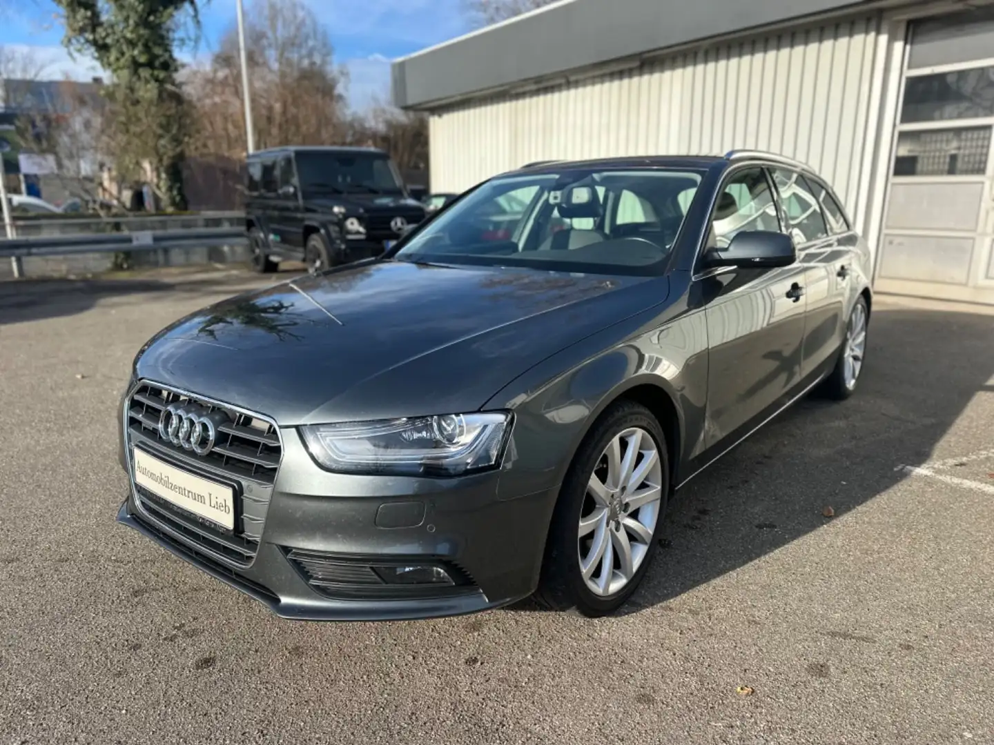 Audi A4 Avant Ambition quattro Grau - 1