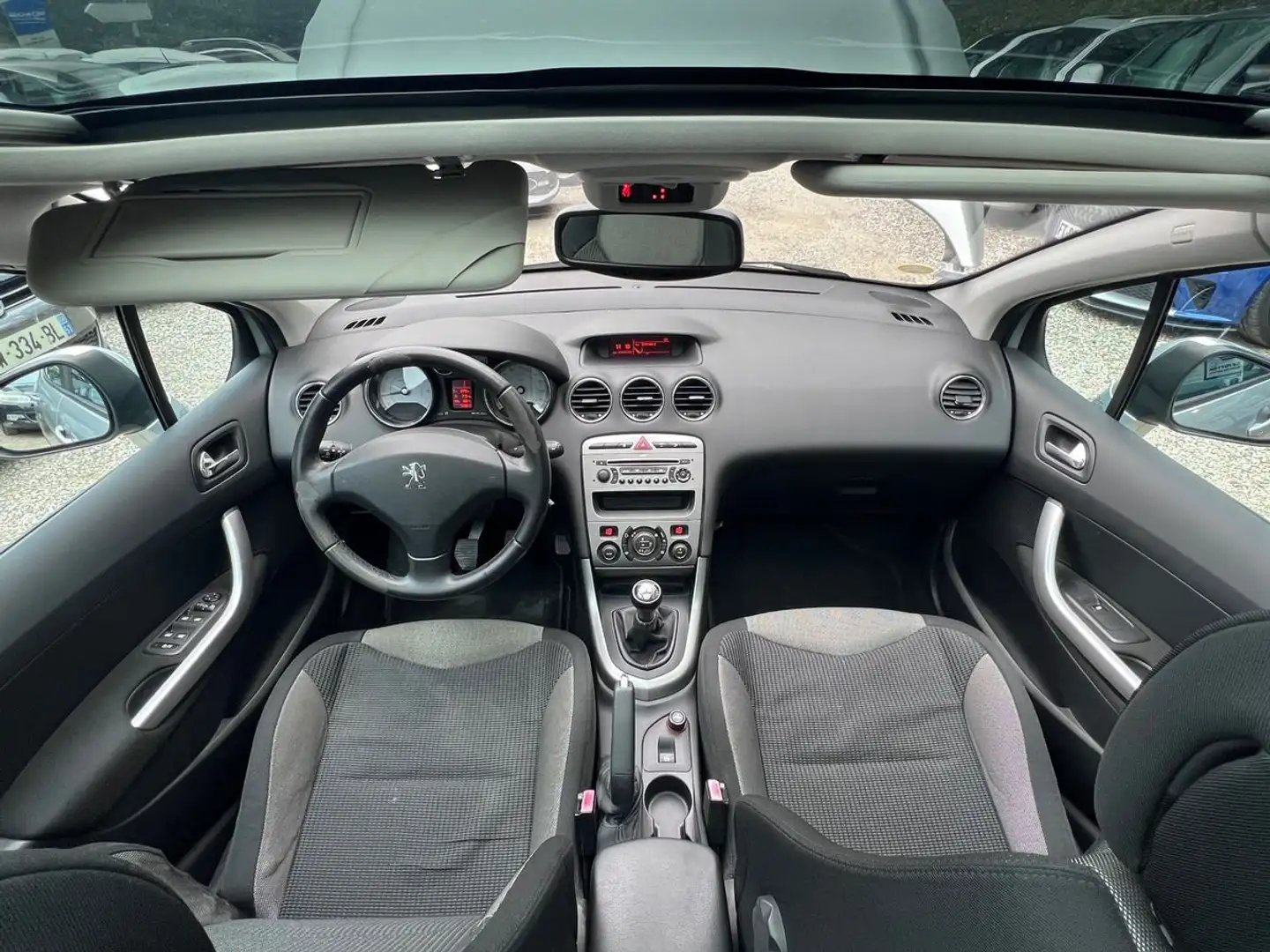 Peugeot 308 1.6i 150cv Grijs - 2