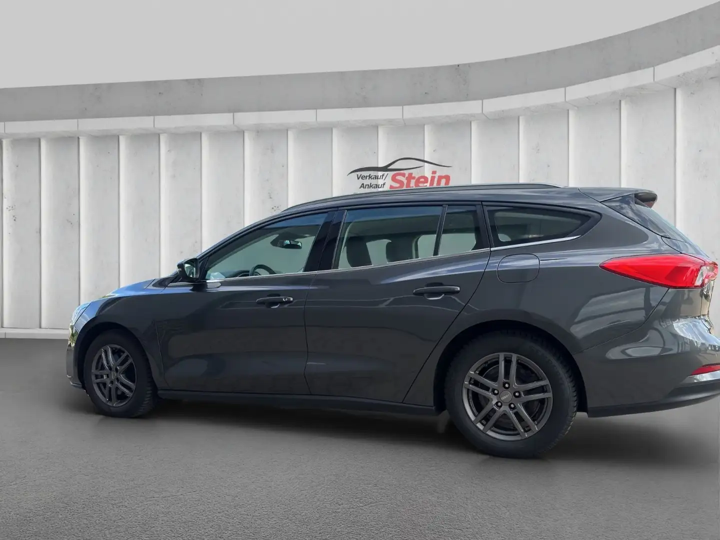 Ford Focus Turnier Cool & Connect Grau - 2