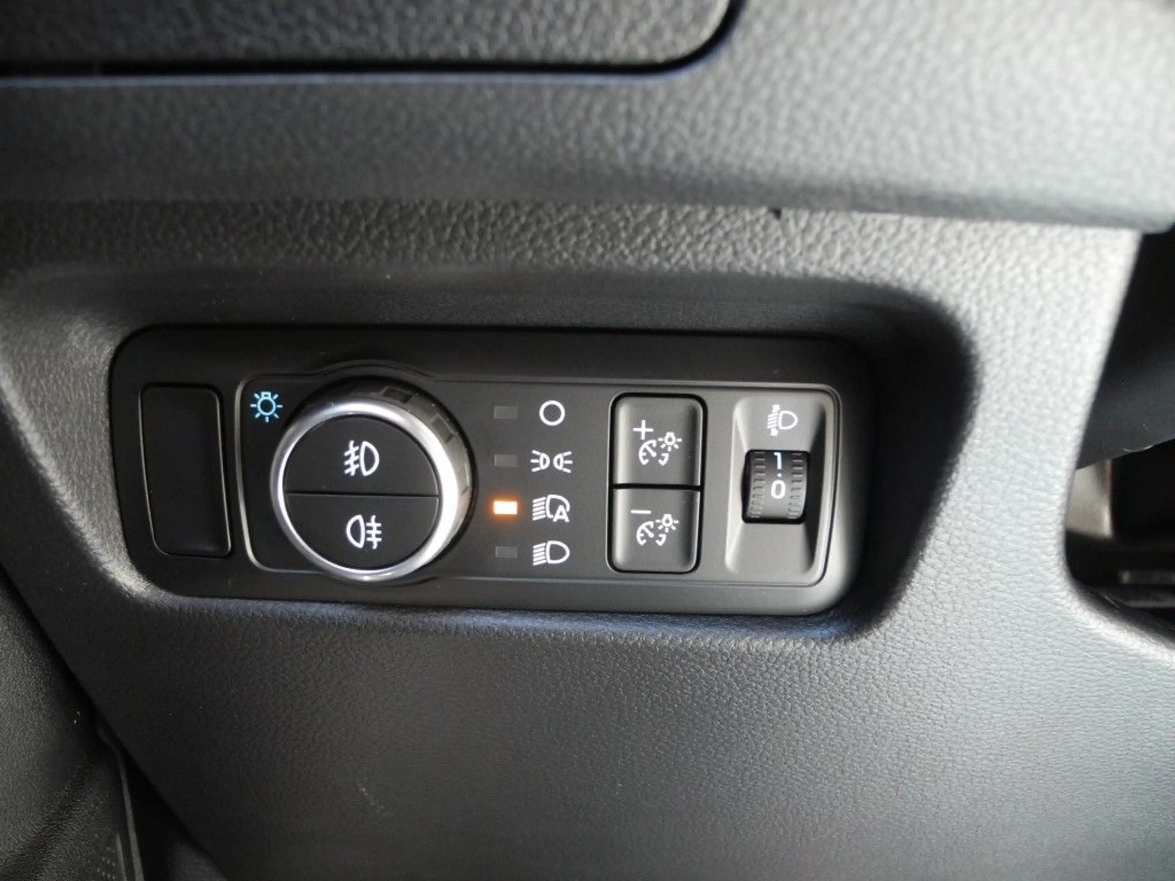 Ford Ranger 3,0 l Doka Autm. XLT - Hardtop, Standh., AHK — photo 9