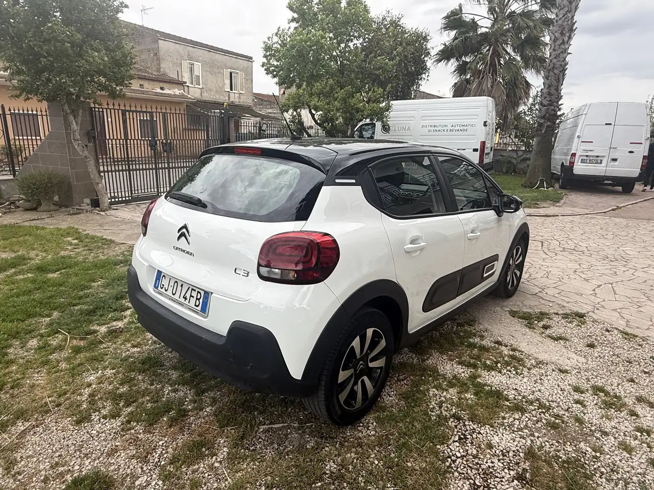 Citroen C3 1.2 puretech Shine s&s 110cv eat6 5