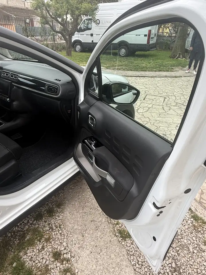Citroen C3 1.2 puretech Shine s&s 110cv eat6 9