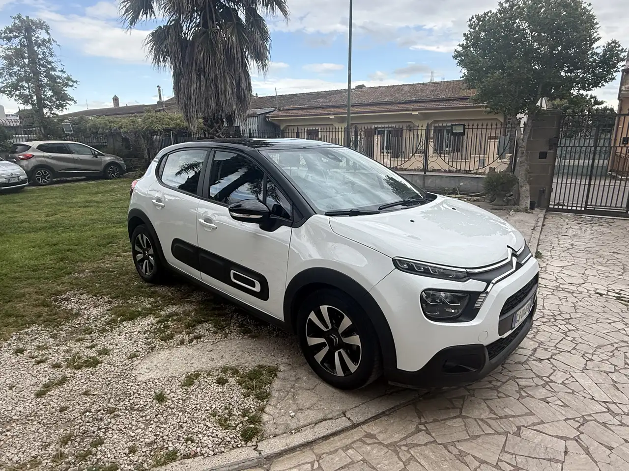 Citroen C3 1.2 puretech Shine s&s 110cv eat6 7