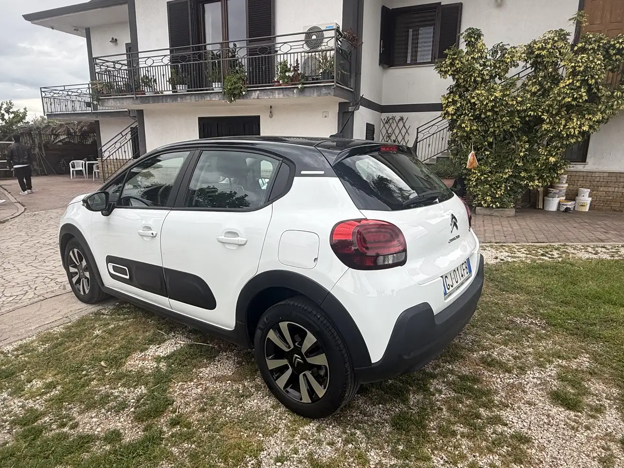 Citroen C3 1.2 puretech Shine s&s 110cv eat6 3