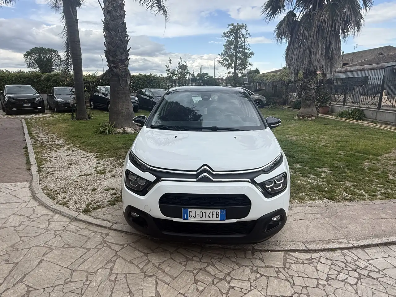 Citroen C3 1.2 puretech Shine s&s 110cv eat6 8