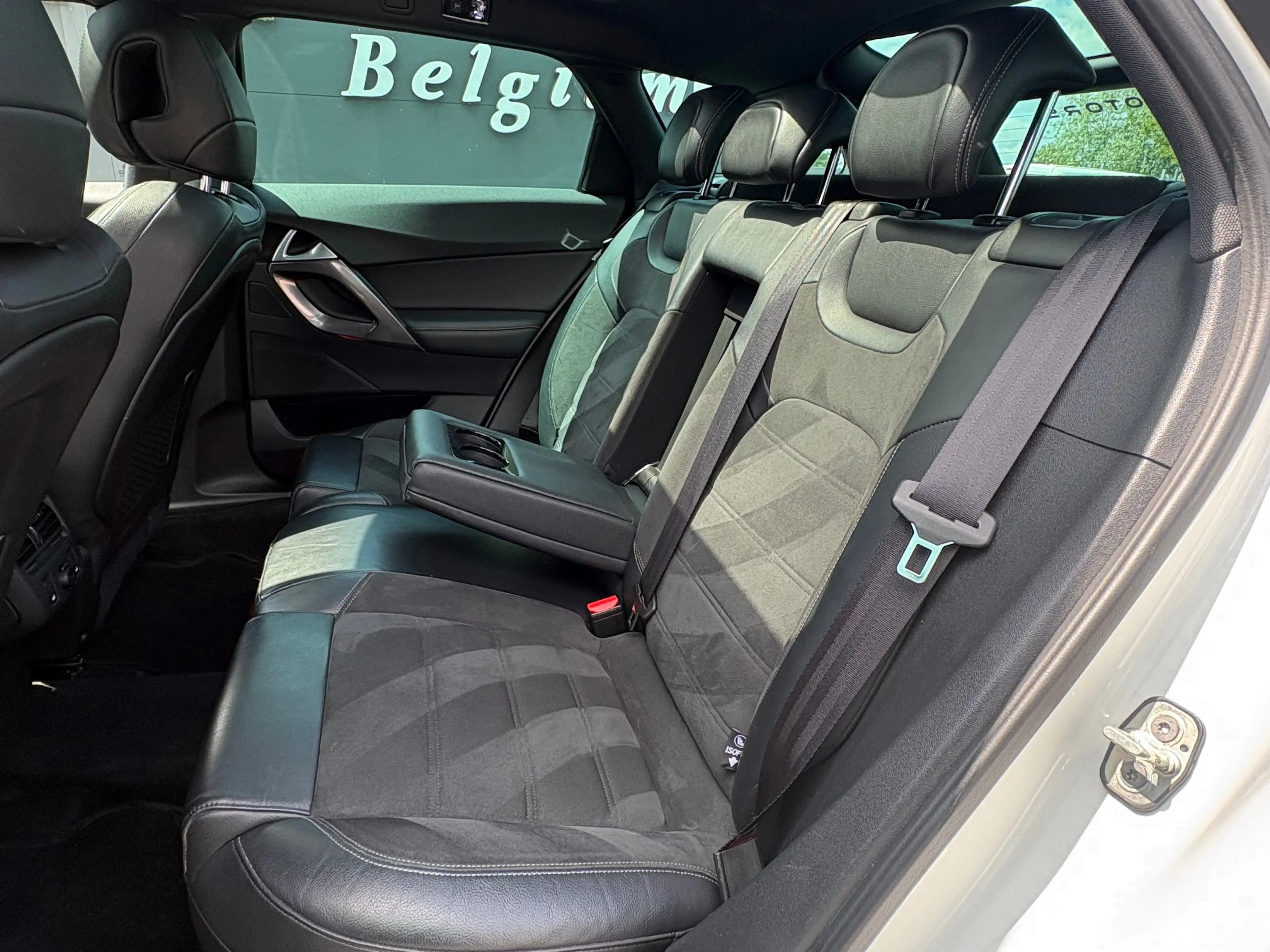 Citroen DS5 DS5 2.0 HDi So Chic/DIESEL/GARANTIE/CAMERA/NAVIGATION/CLIMATISATION/TOITPANORMIQUE — photo 11