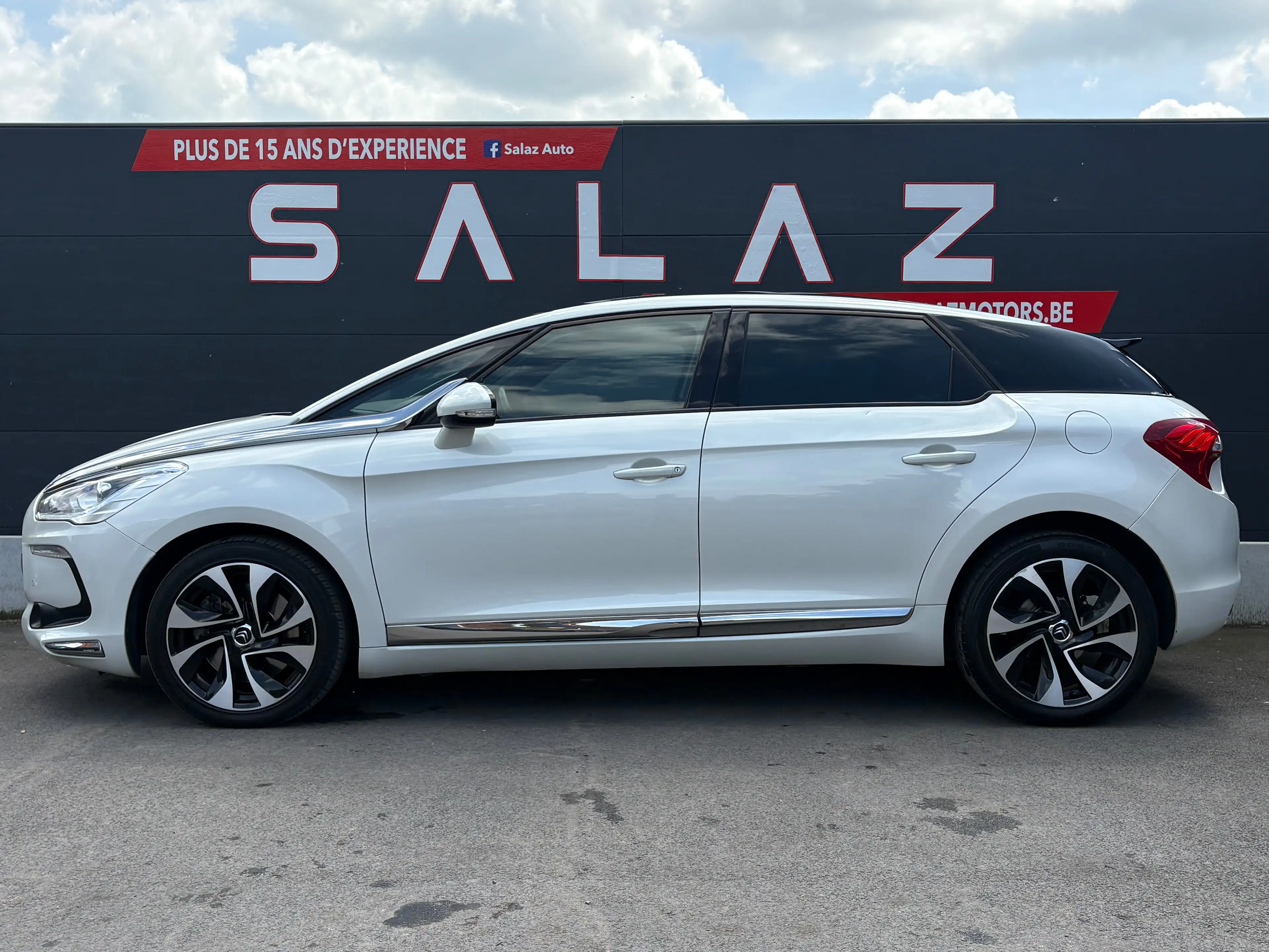 Citroen DS5 DS5 2.0 HDi So Chic/DIESEL/GARANTIE/CAMERA/NAVIGATION/CLIMATISATION/TOITPANORMIQUE — photo 4