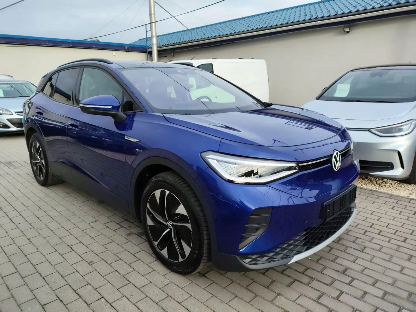 Volkswagen ID.4 Pro 195 kW 4Motion NAVI ACC LED AHK ISOFIX Bleu - 1