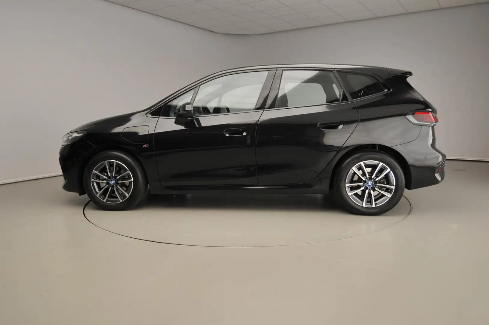 BMW 225 2 Serie Active Tourer 225e xDrive | M-Sportpakket Noir - 2