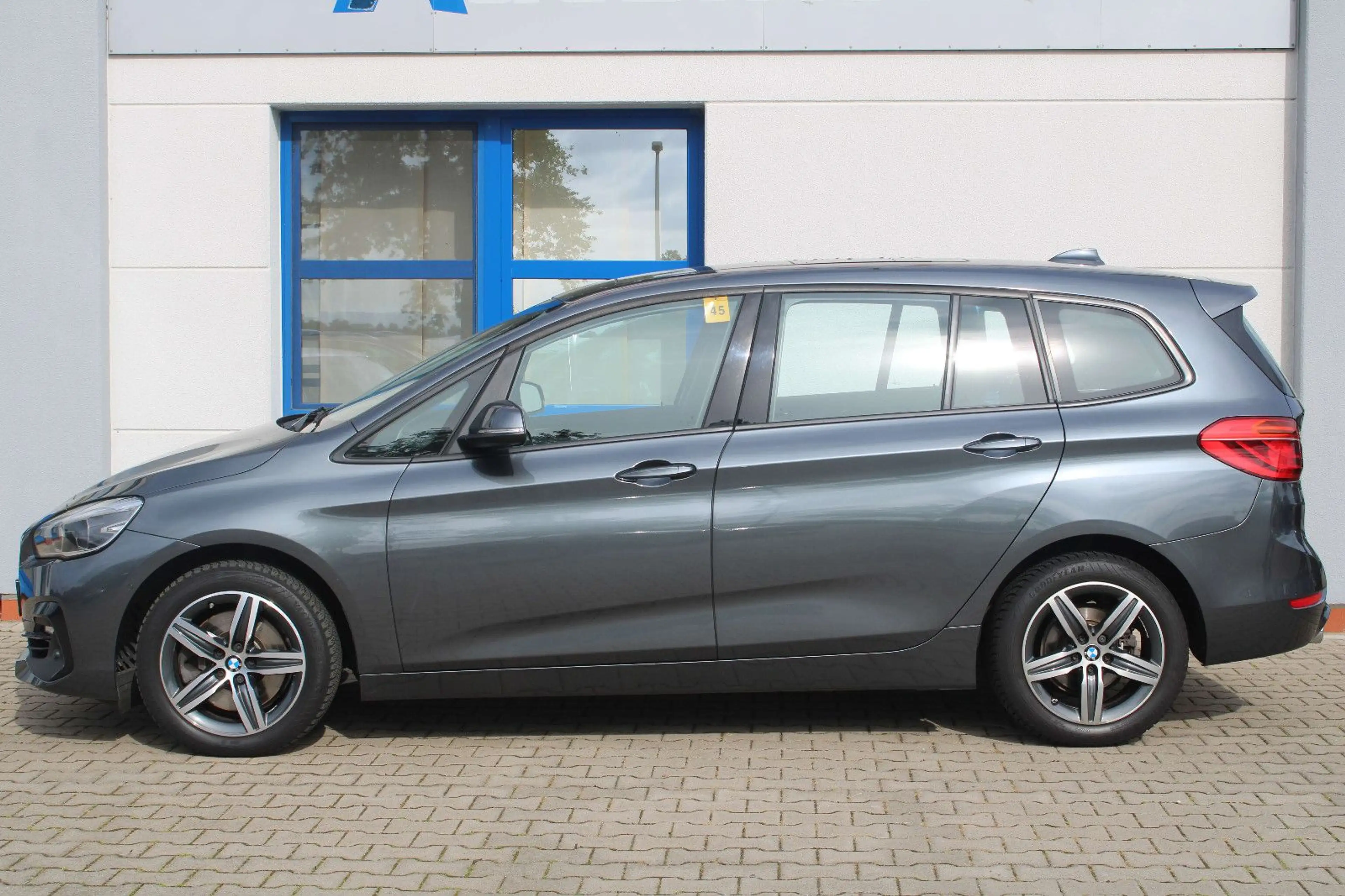 BMW 220 Gran Tourer Sport Line — photo 5