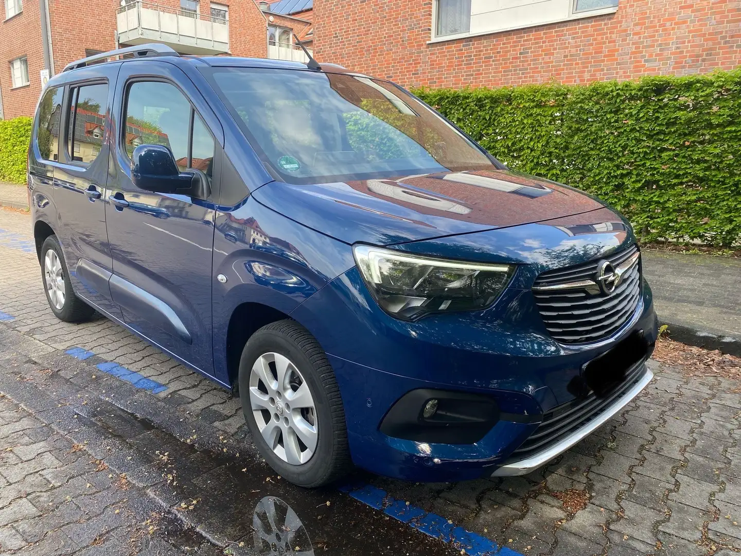 Opel Combo Life 1.2 T Innovation ~Pano~Navi~360~15 tkm Azul - 1