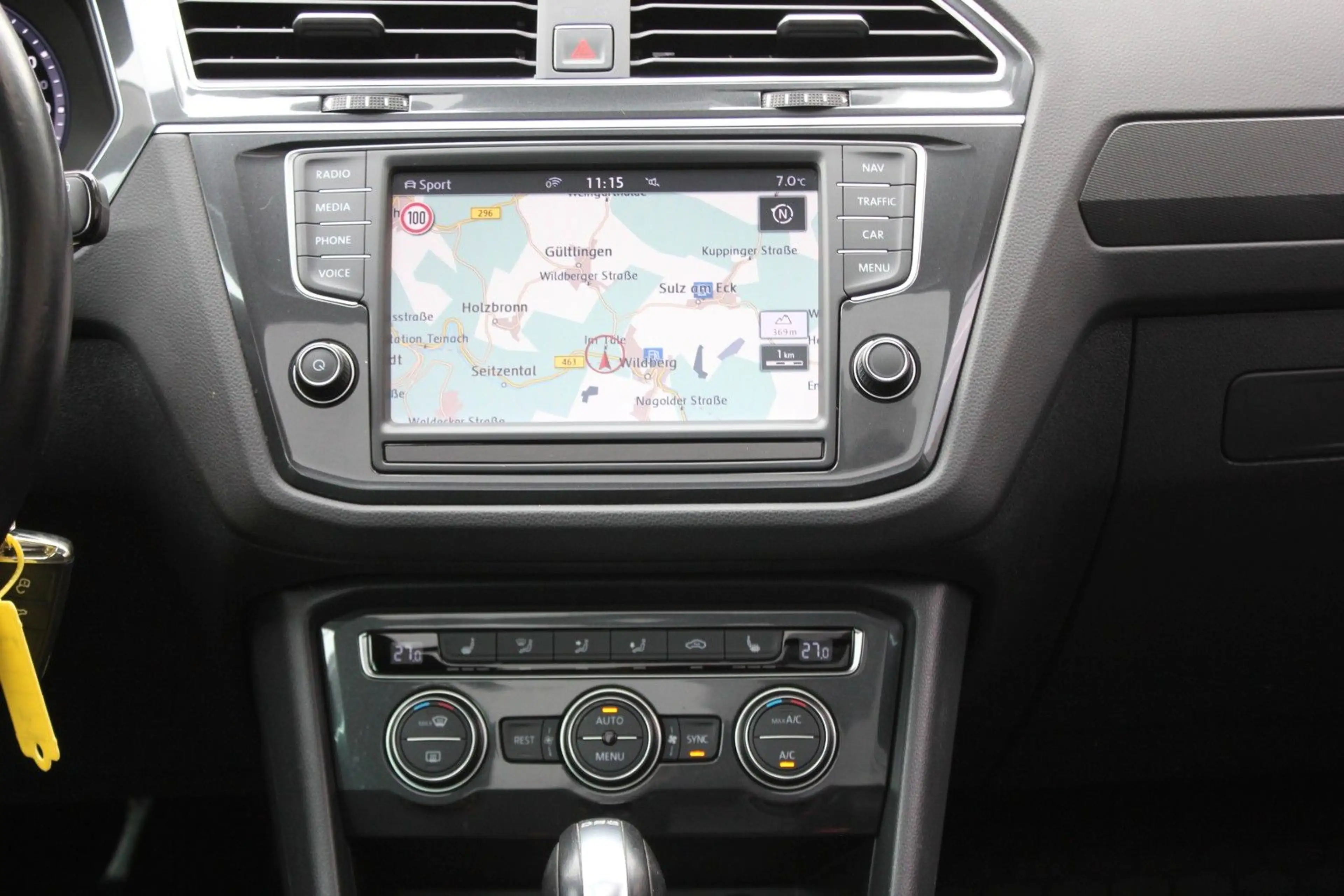 Volkswagen Tiguan Highline 2.0 TSI 4Motion DSG Navi,LED,PDC — photo 14