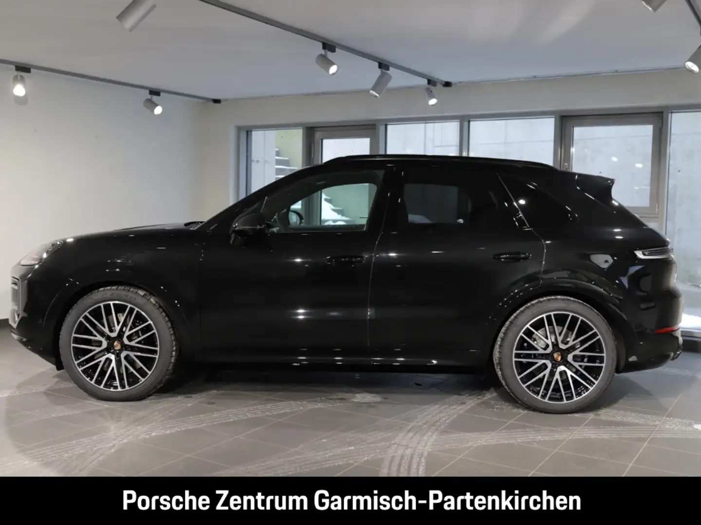 Porsche Cayenne GTS Rückfahrkam. 4-Zonen-Klimaautom. ACC Zwart - 2
