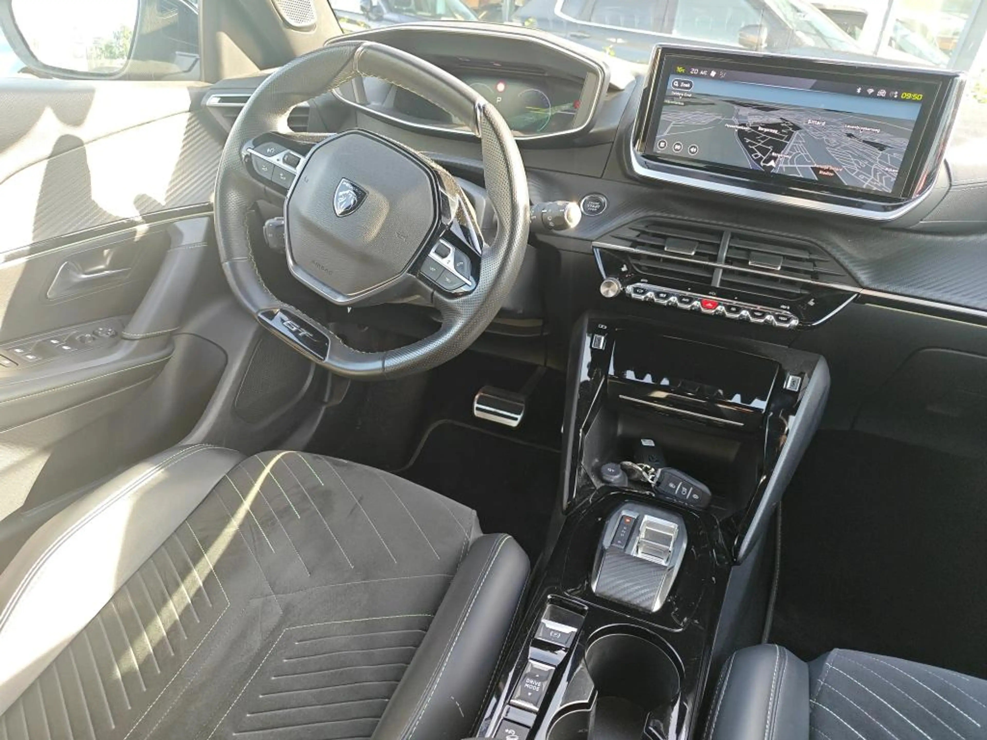Peugeot e-2008 EV GT 54 kWh | Fase 3 laden | Luxe stoelen | Massa — photo 5