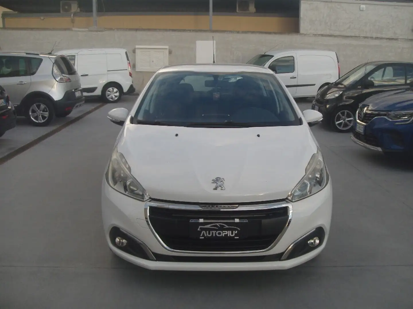 Peugeot 208 BlueHDi 75 5 porte Active Bianco - 2