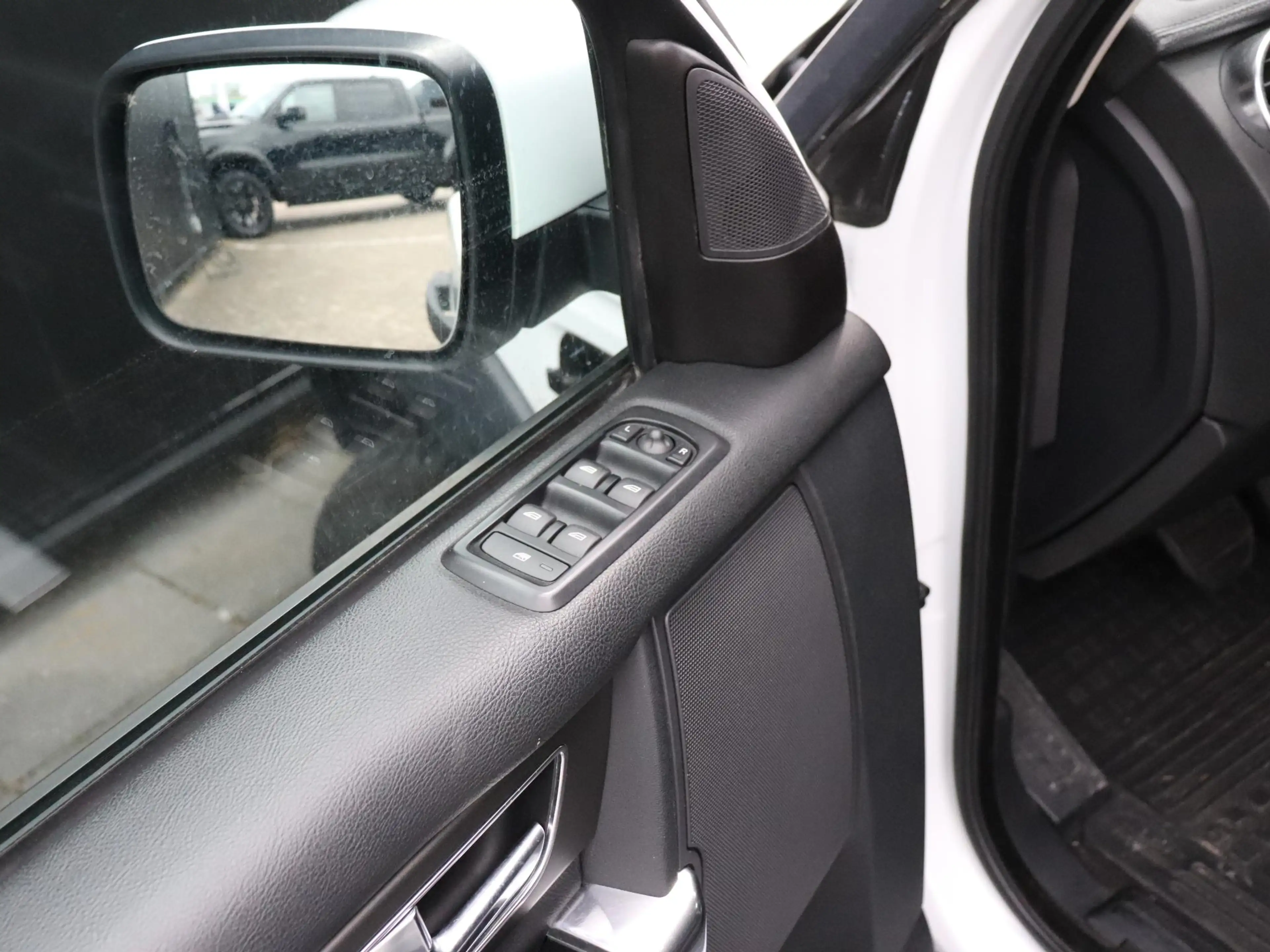 Land Rover Discovery 3.0 TDV6 S | LEDER | TREKHAAK | LUCHTVERING | CRUI — photo 16