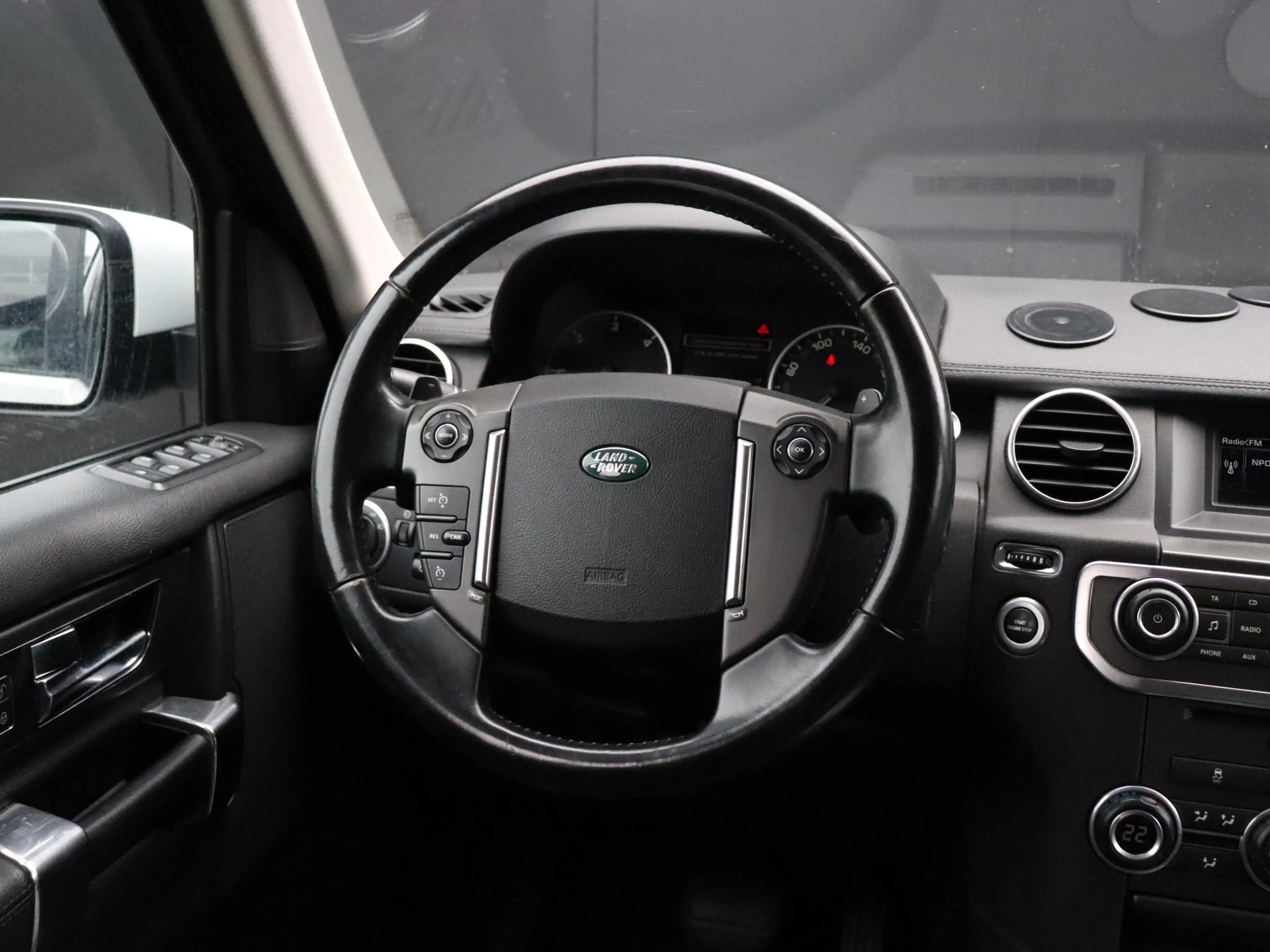 Land Rover Discovery 3.0 TDV6 S | LEDER | TREKHAAK | LUCHTVERING | CRUI — photo 17