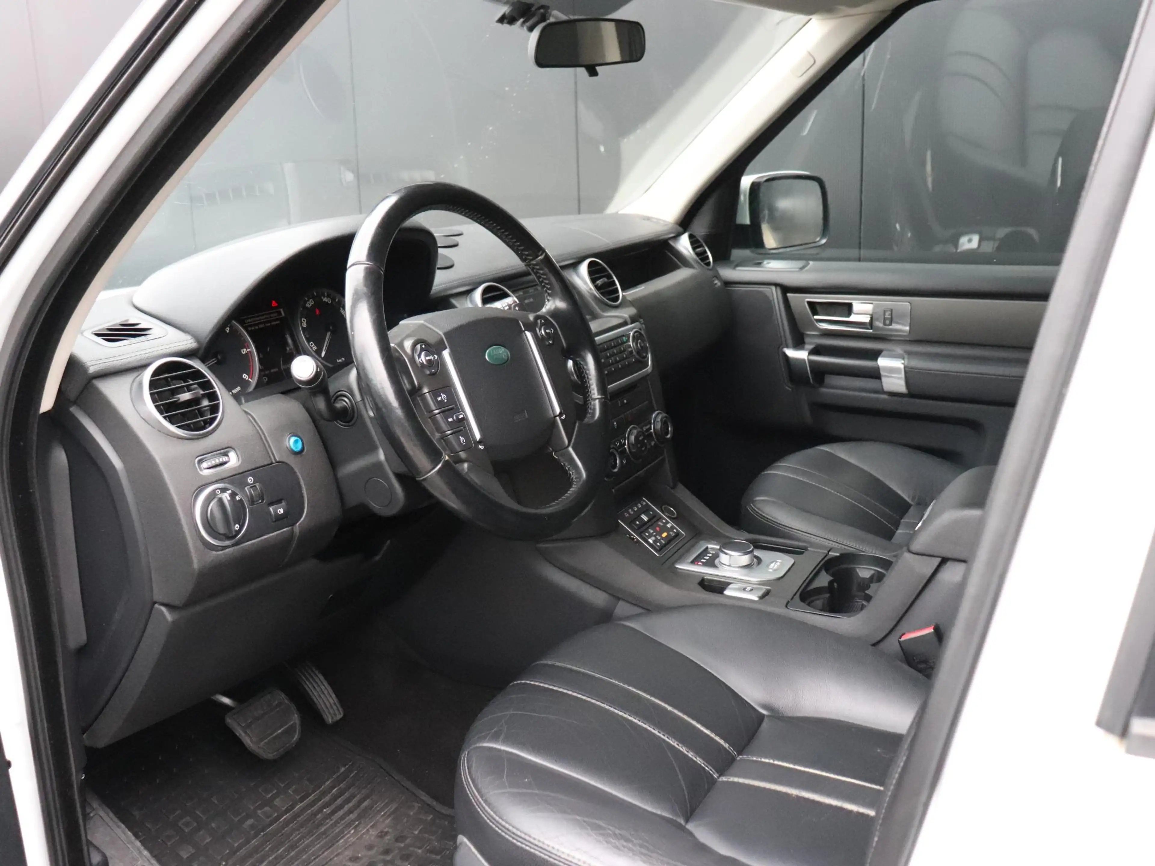 Land Rover Discovery 3.0 TDV6 S | LEDER | TREKHAAK | LUCHTVERING | CRUI — photo 7