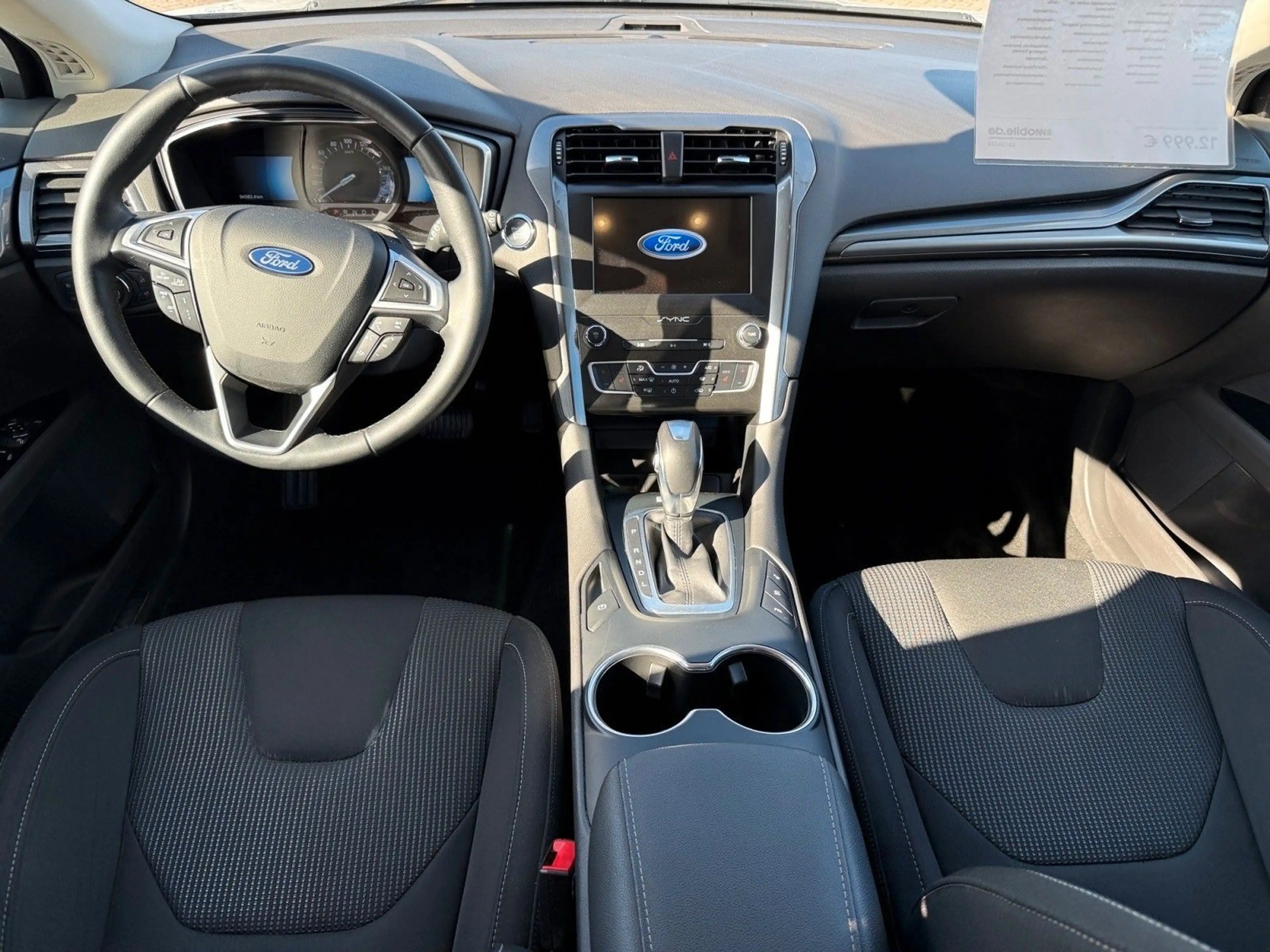 Ford Mondeo Turnier Hybrid — photo 10
