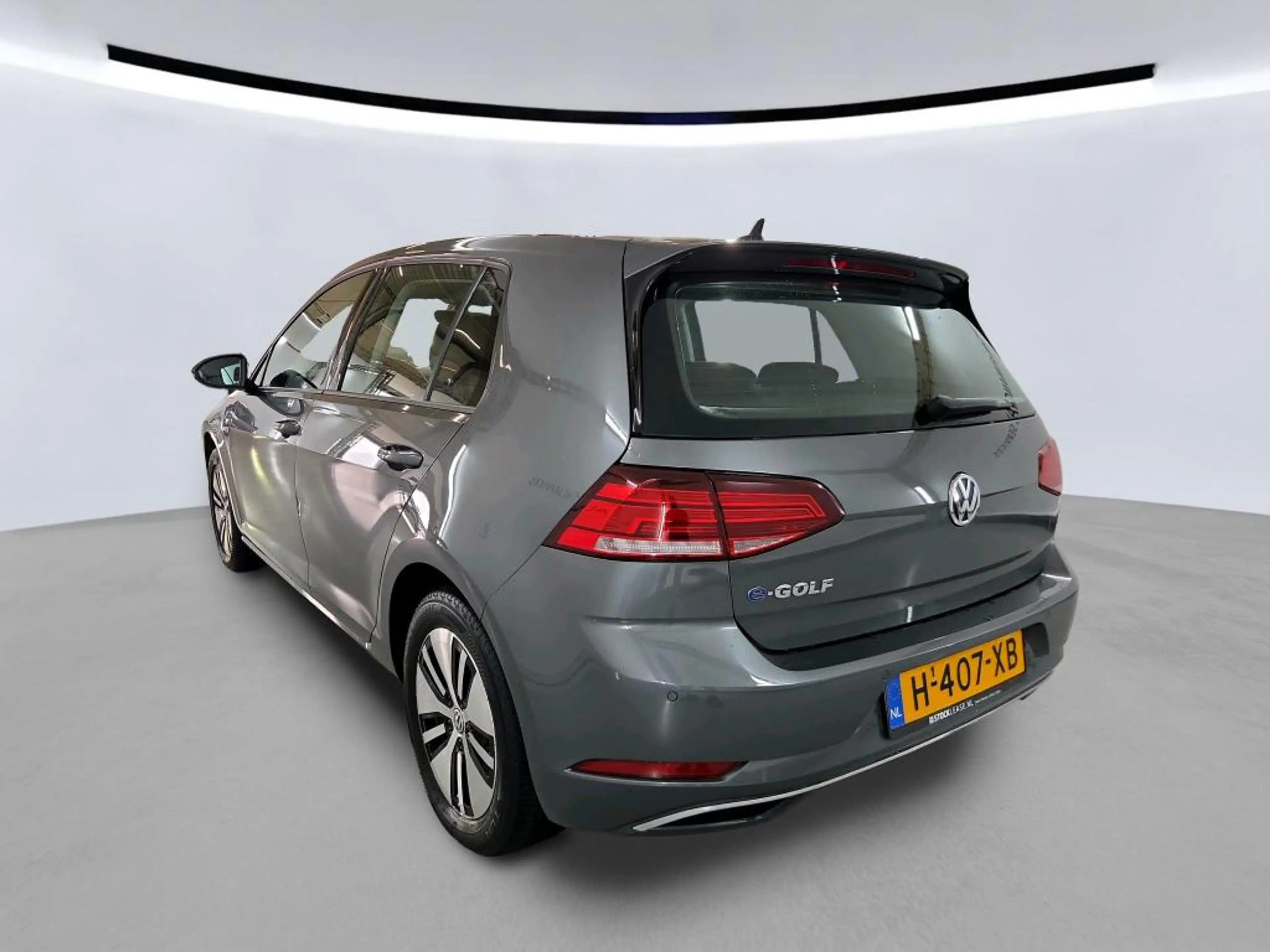 Volkswagen e-Golf E-DITION / SOH 91%/ AUTOMAAT/ ADAPTIVE CRUISE/ PAR — photo 2