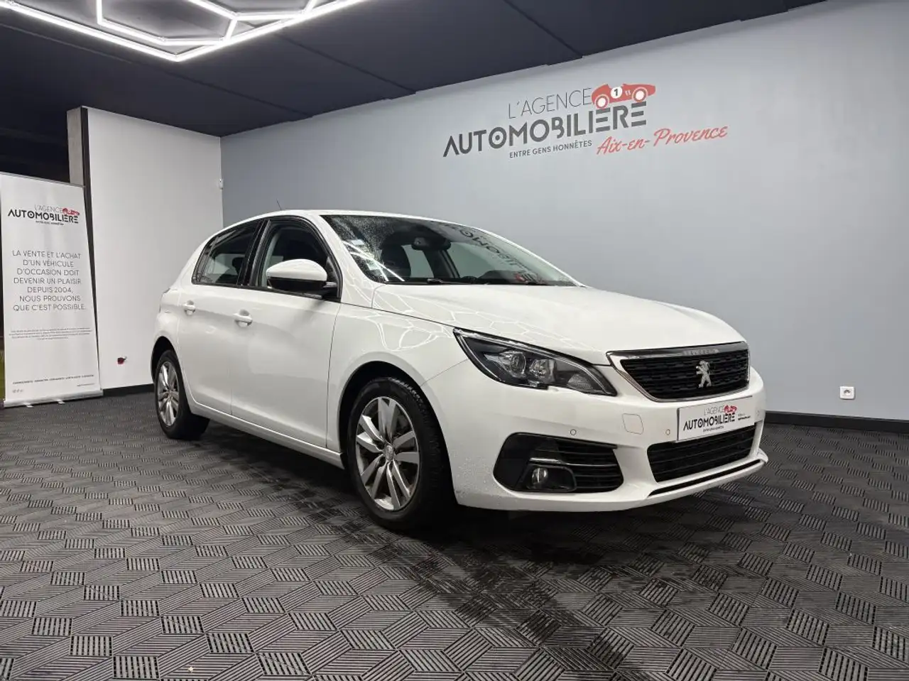Peugeot 308 II (T9) Phase II 1.6 BlueHDi S\u0026S 12