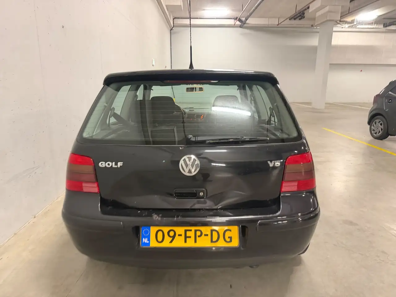 Volkswagen Golf 2.3 V5 Highline Nieuwe APK Dealer Onderhoud, foto 6