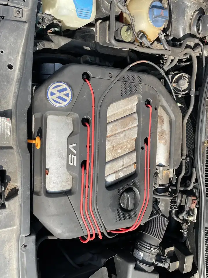 Volkswagen Golf 2.3 V5 Highline Nieuwe APK Dealer Onderhoud, foto 11