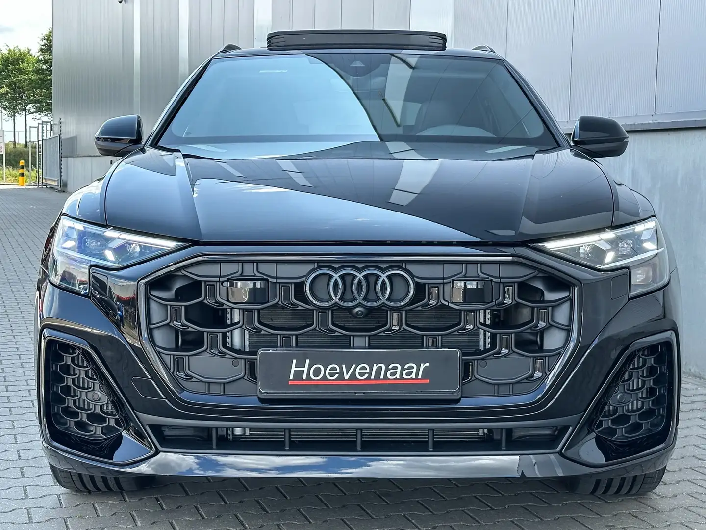 Audi Q8 55 TFSI e 394Pk S line 23Inch Vossen 4Wielbest Rs- Zwart - 2
