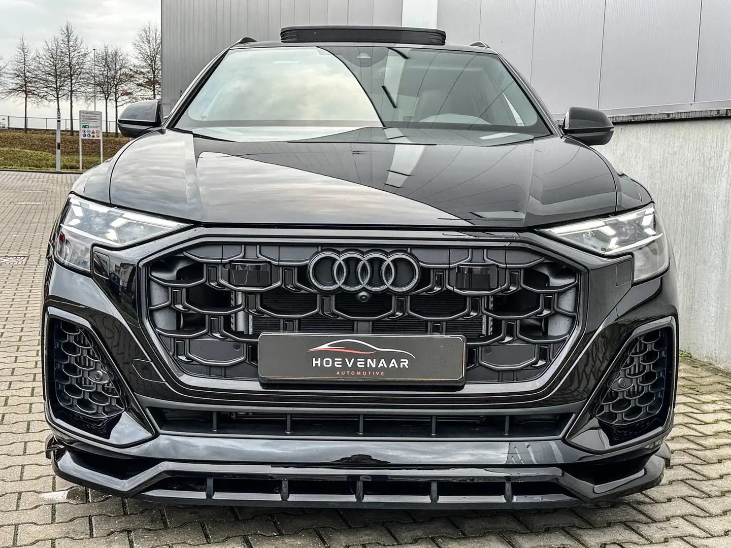 Audi Q8 55 TFSI e 394Pk S line 23Inch ABT 4Wielbest Rs-int Zwart - 2