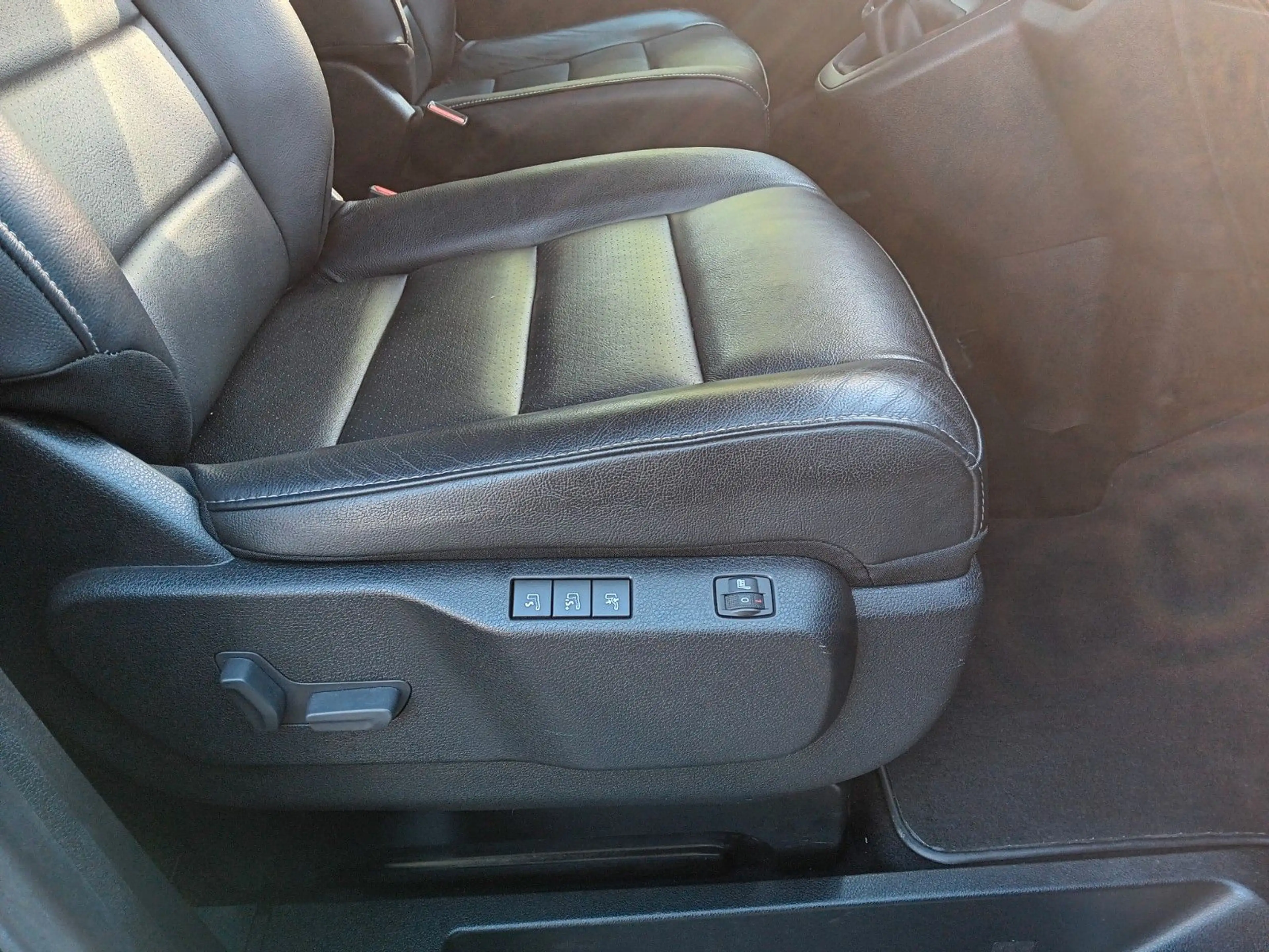Opel Zafira Life Tourer M 7-Sitze Leder AHZV Navi — photo 7