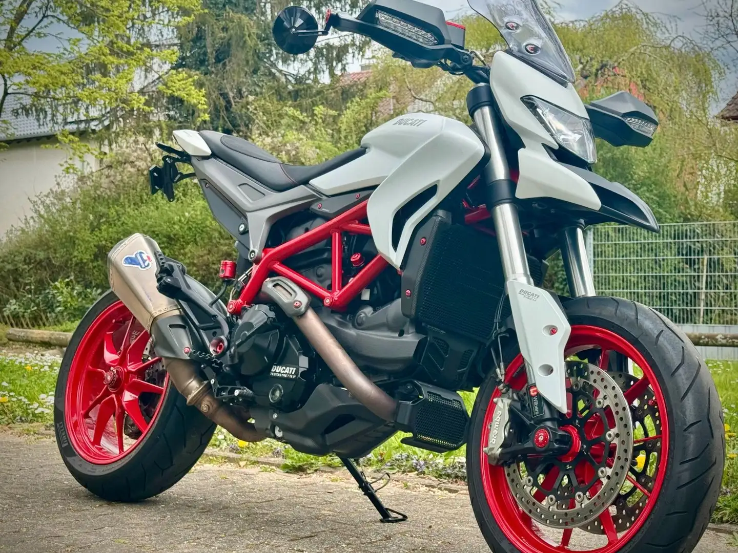 Ducati Hypermotard 939 Mega Extras,1Hand ,wenig km* Blanco - 1