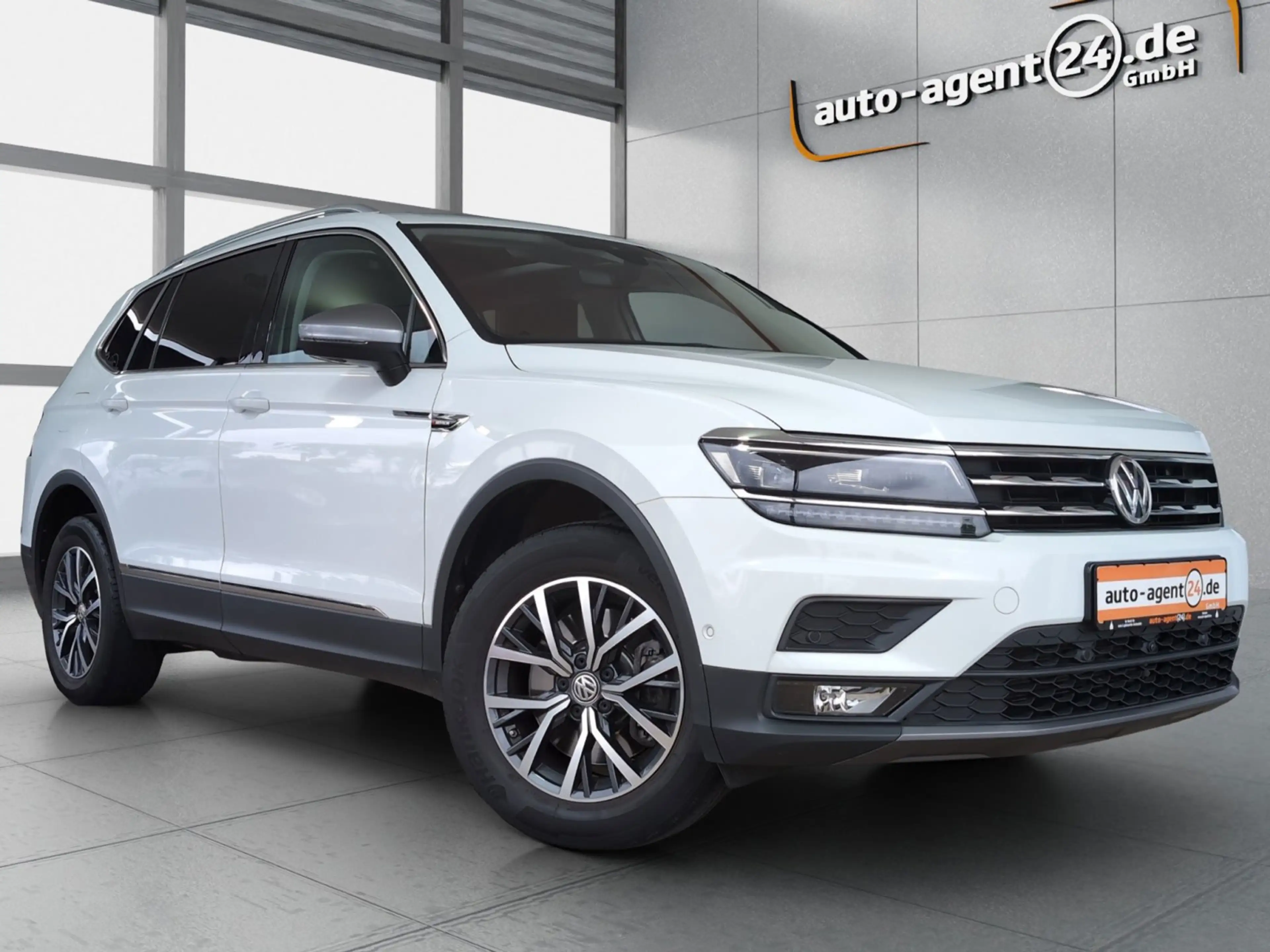 Volkswagen Tiguan Allspace 2.0 TDI 4M /Pano/ACC/HUD/360°/AHK