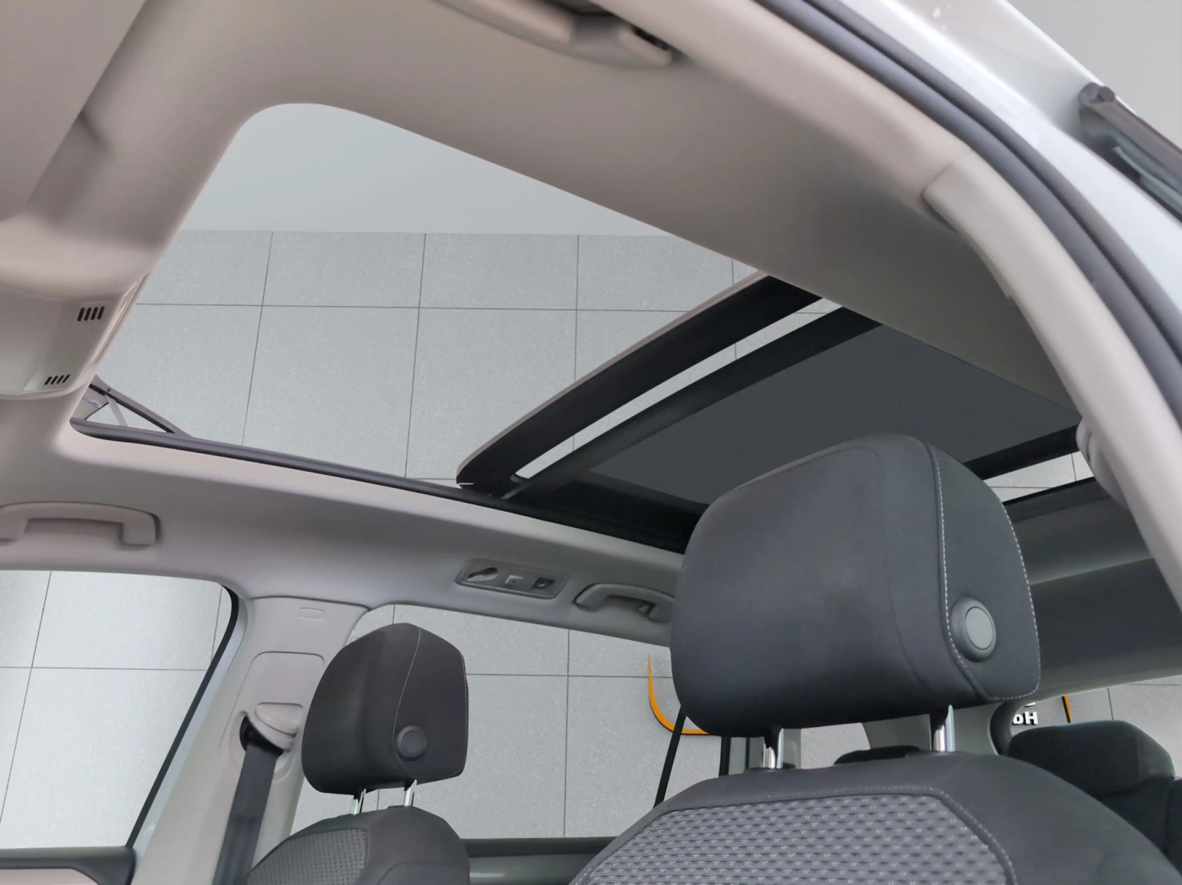 Volkswagen Tiguan Allspace 2.0 TDI 4M /Pano/ACC/HUD/360°/AHK — photo 7